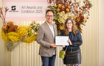 Highly Commended: Vanessa Wallace, 'Bunny Tree: 04: 12: 2023: 857am'